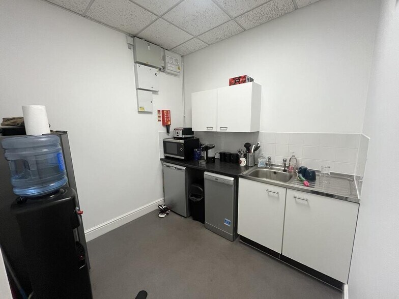 Church Ln, Chelmsford à louer - Photo du bâtiment - Image 3 de 4