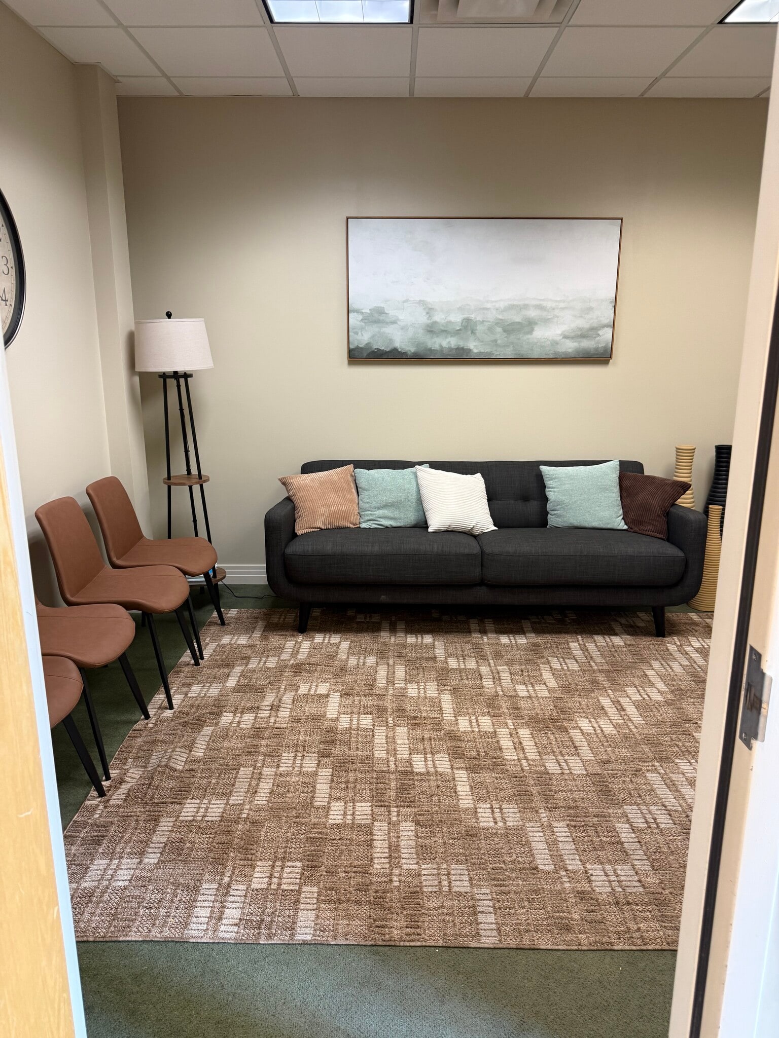 25 S Main St, Centerville, UT for lease Interior Photo- Image 1 of 7