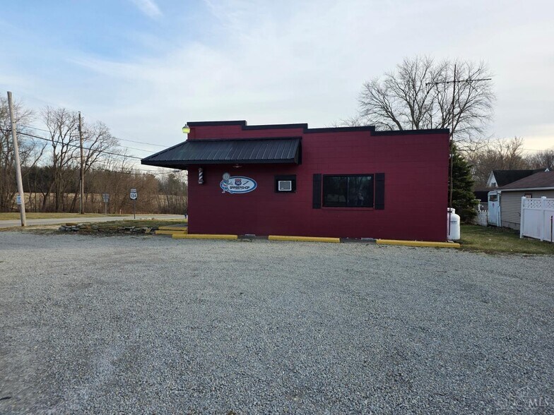 1703 US 50, Lynchburg, OH à vendre - Photo du bâtiment - Image 3 de 8