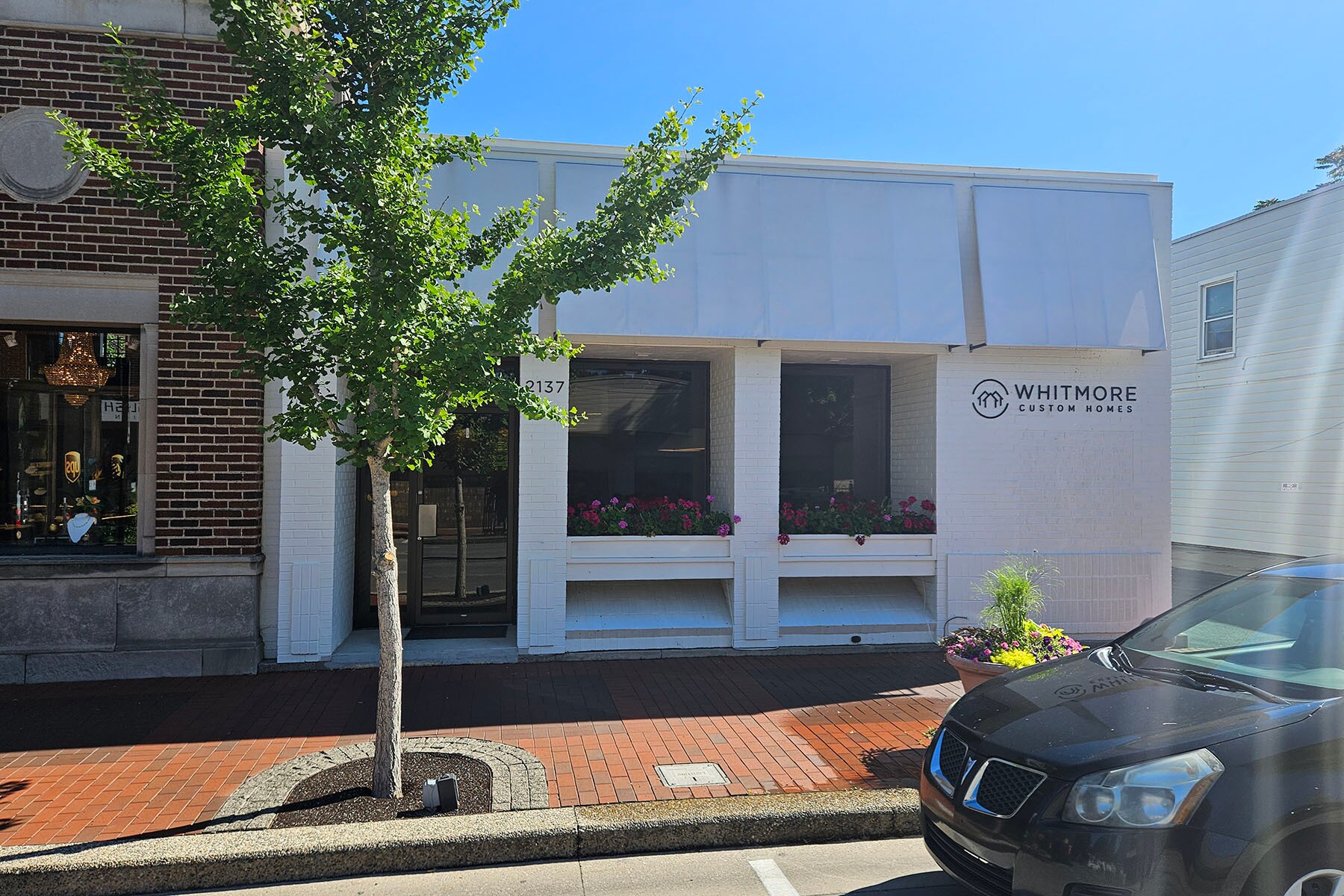 2137 Wealthy St SE, Grand Rapids, MI à vendre Photo du bâtiment- Image 1 de 1