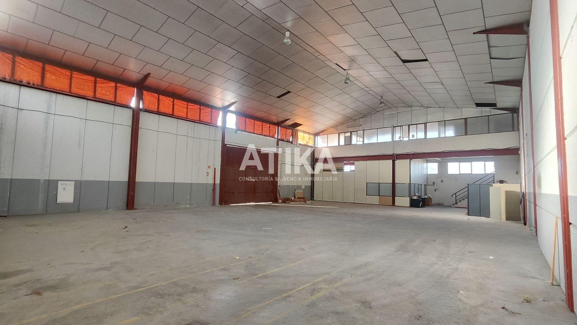 Industrial in Agullent for lease Building Photo- Image 1 of 8