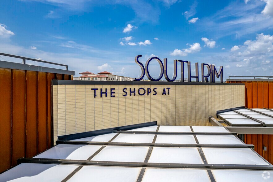 5311 N Loop 1604 W, San Antonio, TX à louer - Photo du bâtiment - Image 3 de 14