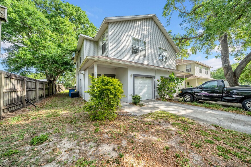 5001 Beechcraft Way, Seffner, FL à vendre - Photo du bâtiment - Image 2 de 14