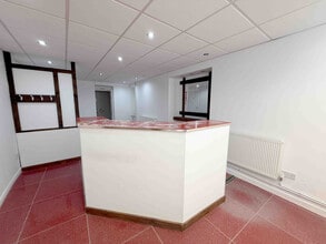 10 Alfred St, Neath à louer Photo intérieure- Image 2 de 3