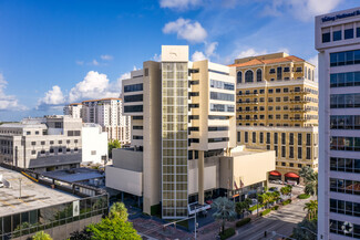 Plus de détails pour 2100 Ponce de Leon, Coral Gables, FL - Bureau à louer