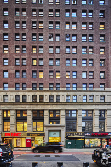 299 Broadway, New York, NY for lease - Building Photo - Image 3 of 5