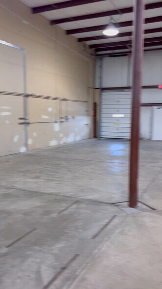 N922 & N926 Tower View Dr, Greenville, WI à louer - Vidéo sur l’inscription commerciale - Image 3 de 17