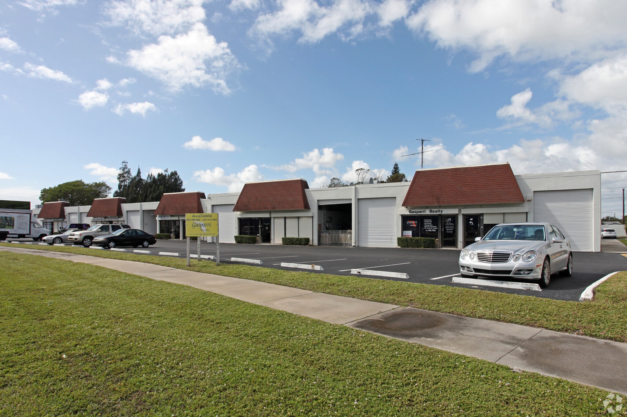 4201 Oak Cir, Boca Raton, FL à vendre Photo principale- Image 1 de 6