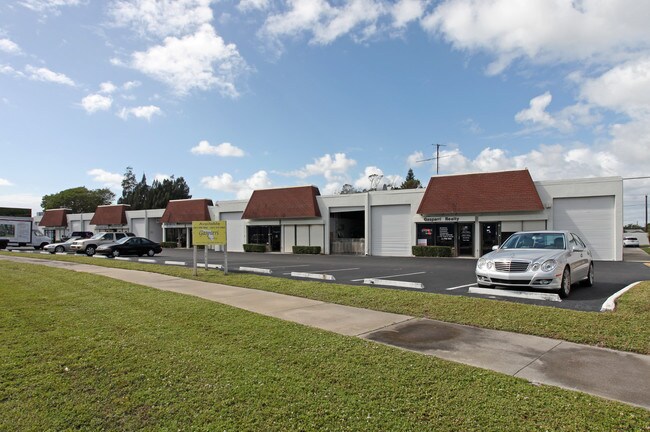 More details for 4201 Oak Cir, Boca Raton, FL - Flex for Sale