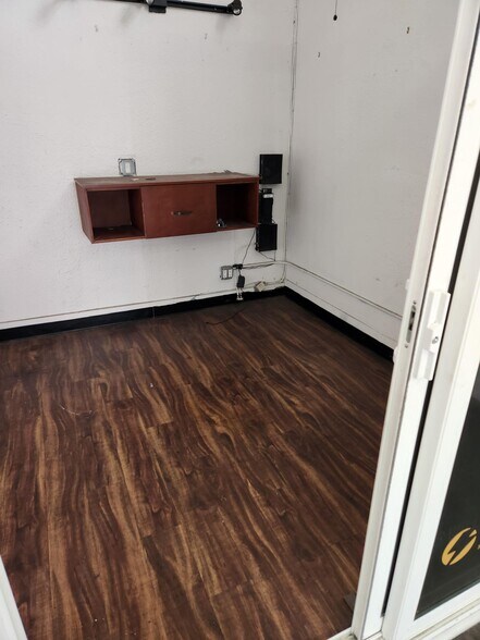 2822 W Slauson Ave, Los Angeles, CA à louer - Photo du bâtiment - Image 3 de 4