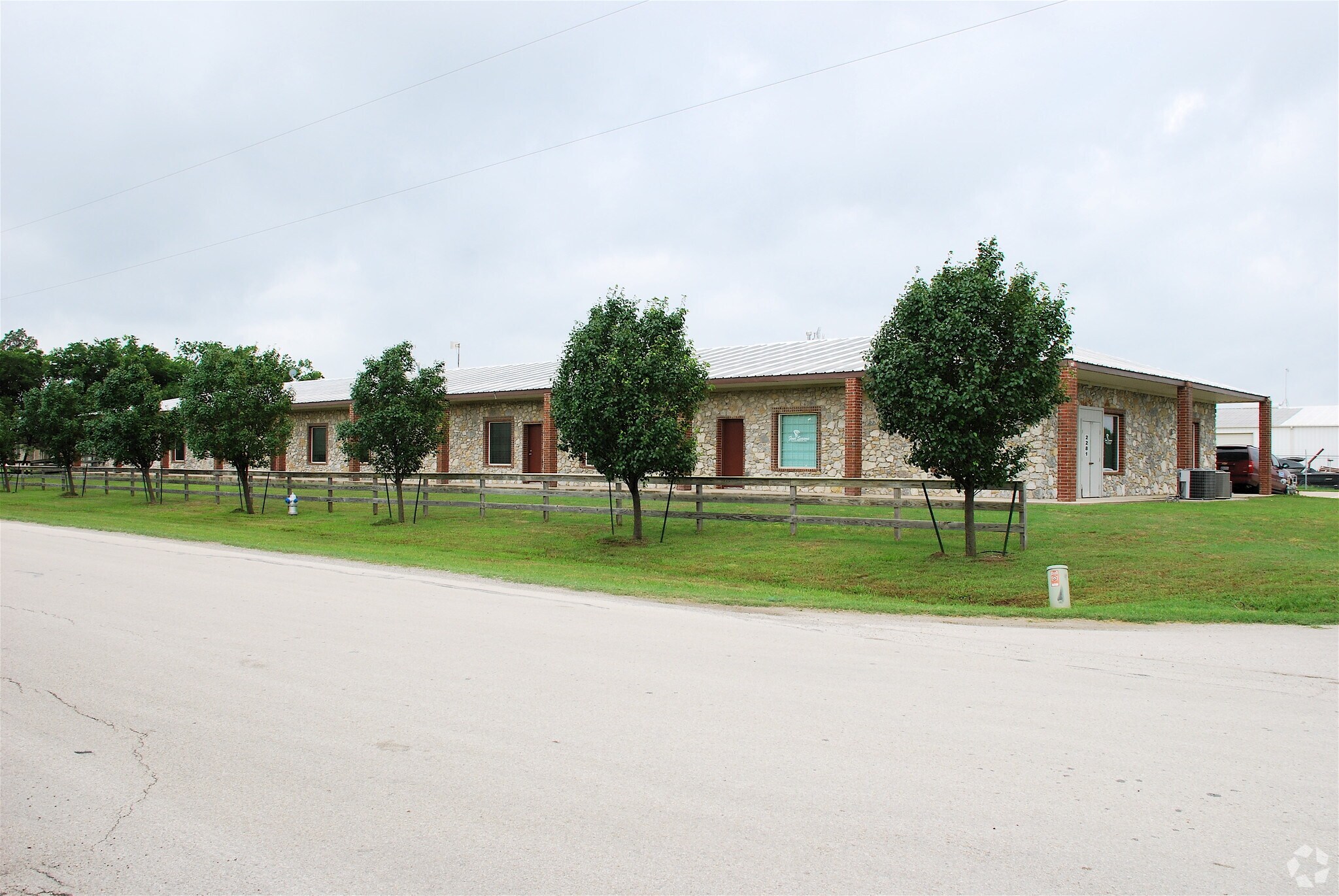 2281 N Masch Branch Rd, Denton, TX for lease Building Photo- Image 1 of 22