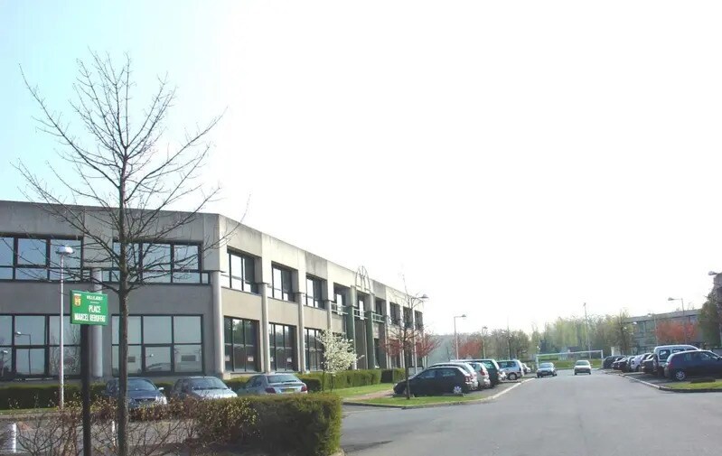 2 Place Marcel Rebuffat, Villejust for lease Building Photo- Image 1 of 8