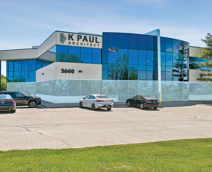2660 Sherwood Heights Dr, Oakville, ON à vendre - Photo du bâtiment - Image 1 de 1
