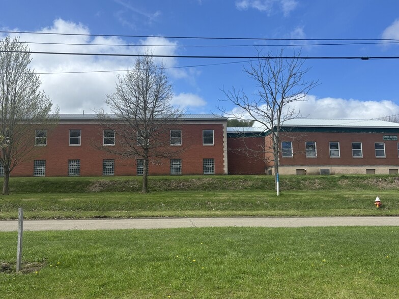241 Palmer St, Gowanda, NY for sale - Primary Photo - Image 1 of 1