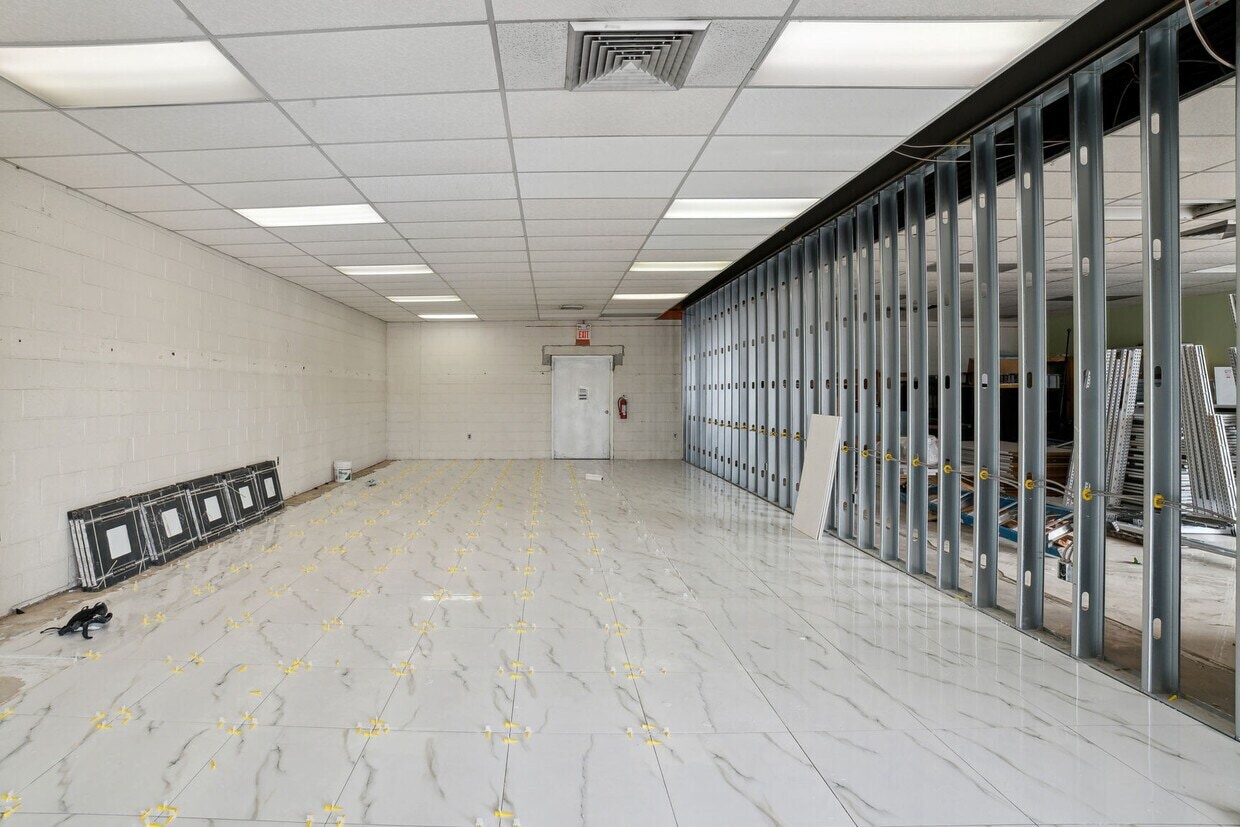 5115 Route 38, Pennsauken, NJ for lease Interior Photo- Image 1 of 2