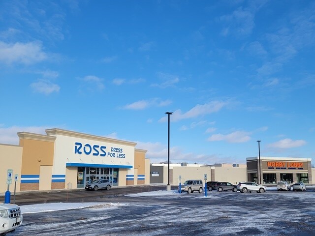 503-513 E Ives St, Marshfield, WI à louer - Photo du bâtiment - Image 2 de 6