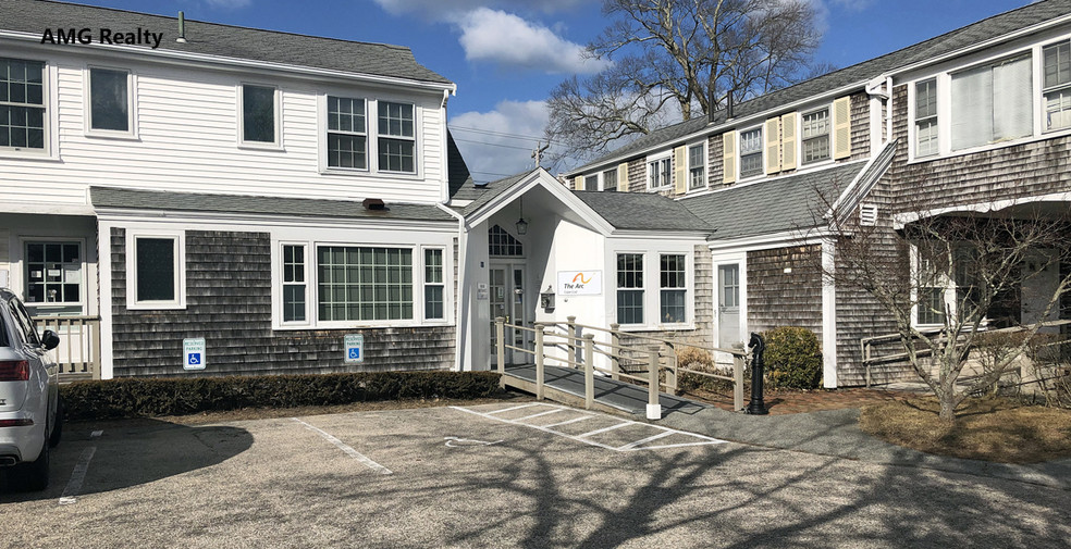 171 Main St, Hyannis, MA for sale - Building Photo - Image 1 of 1