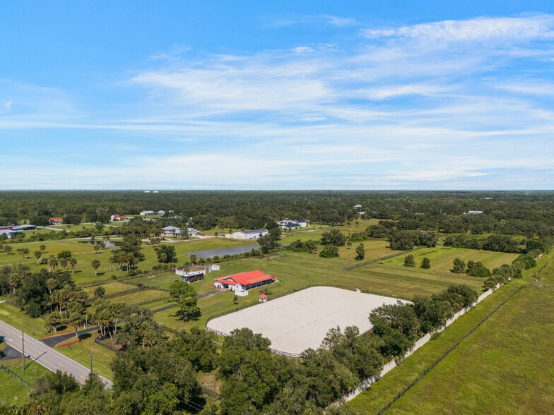 806 N Jackson Rd, Venice, FL for sale - Building Photo - Image 3 of 16