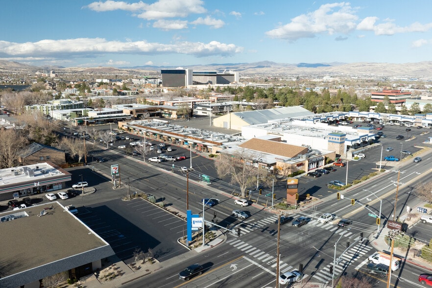 3350 Lakeside Dr, Reno, NV for lease - Building Photo - Image 2 of 2