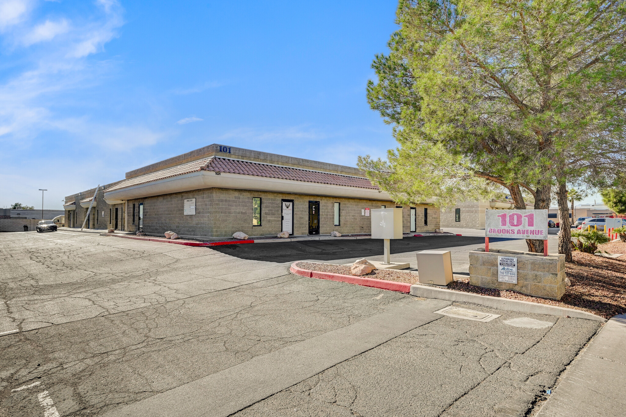 101 W Brooks Ave, North Las Vegas, NV for sale Building Photo- Image 1 of 8