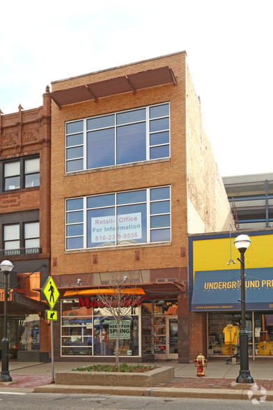 327 S Main St, Ann Arbor, MI for lease - Building Photo - Image 2 of 18