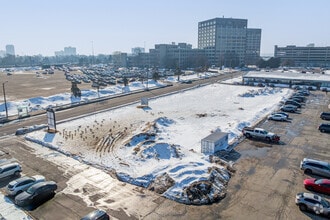 422 Consumers Rd, Toronto, ON - Aérien  Vue de la carte - Image1