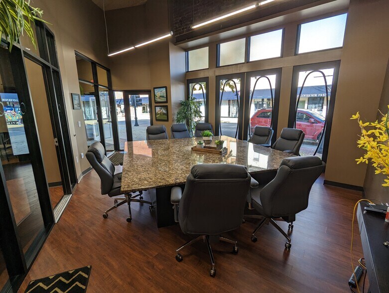 222 W Main St, Belleville, IL à vendre - Photo intérieure - Image 3 de 39