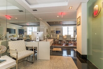 1000 brickell Ave, Miami, FL for lease Interior Photo- Image 2 of 23