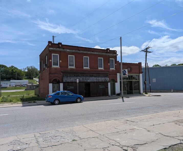 1001 N 3rd St, Saint Joseph, MO for sale - Building Photo - Image 2 of 14