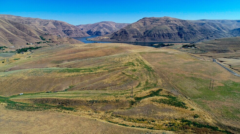 Silcott Rd, Clarkston, WA à vendre - Photo du bâtiment - Image 2 de 36