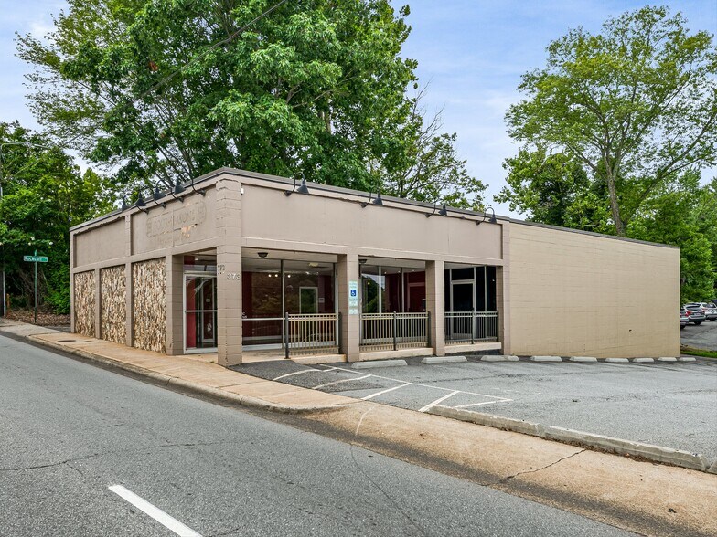 373 Biltmore Ave, Asheville, NC à louer - Photo du bâtiment - Image 2 de 38