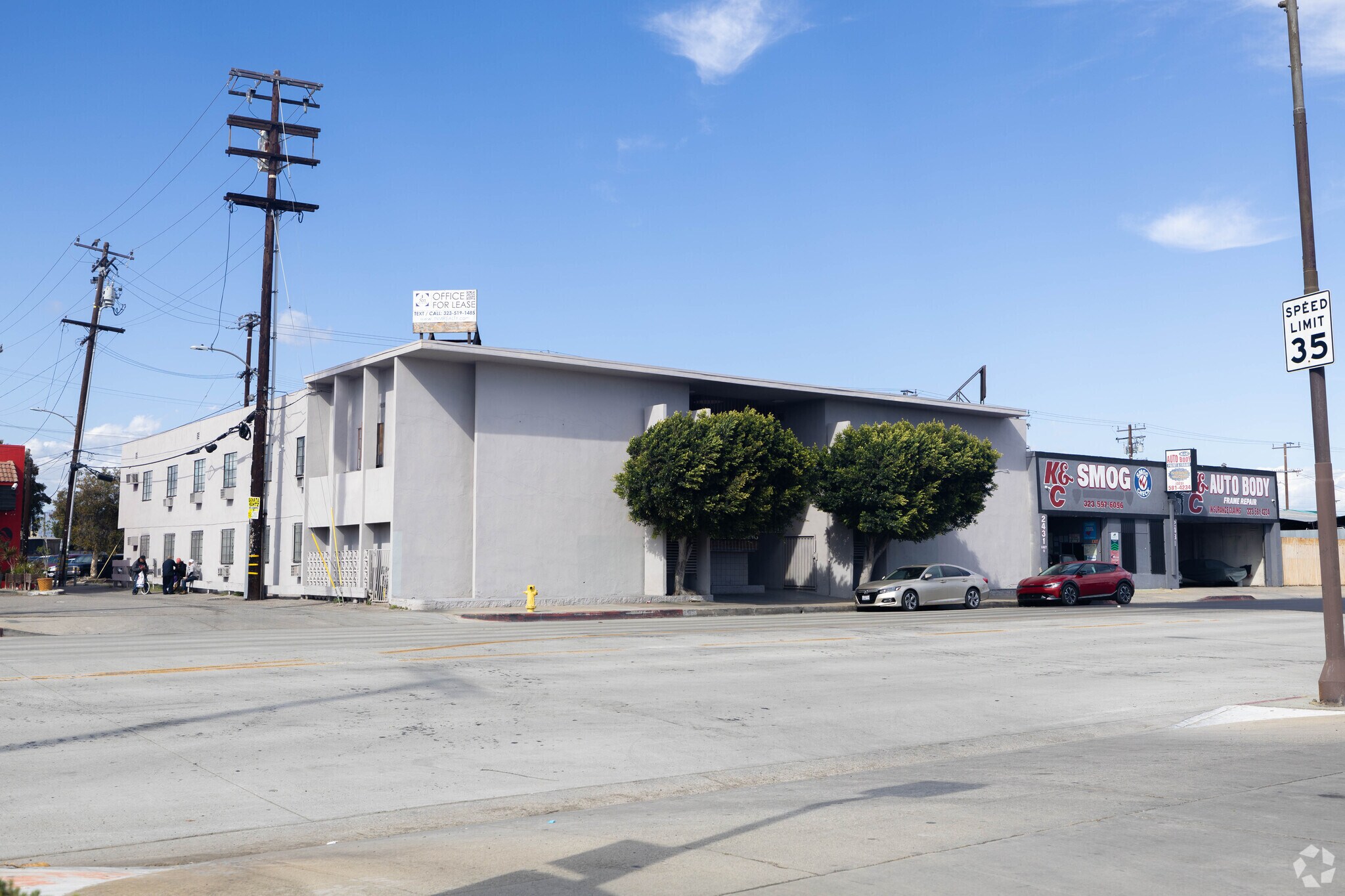 2425 E Slauson Ave, Huntington Park, CA à louer Photo du bâtiment- Image 1 de 19