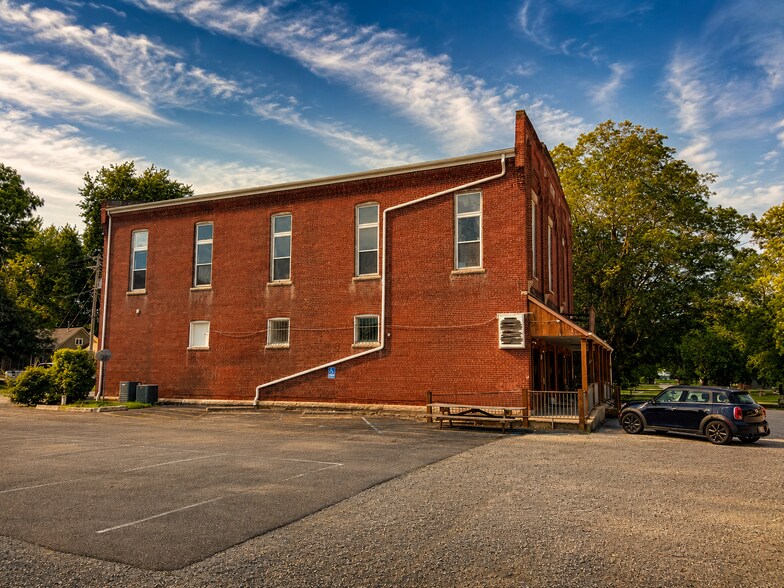 6943 Monroe, Stockwell, IN à vendre - Photo du bâtiment - Image 2 de 20