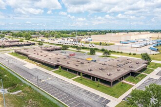 4000-4100 114th St, Urbandale, IA - AERIAL map view - Image1