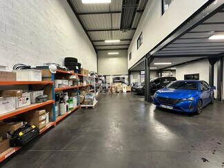 Plus de détails pour Bureau, Local d'activités à louer