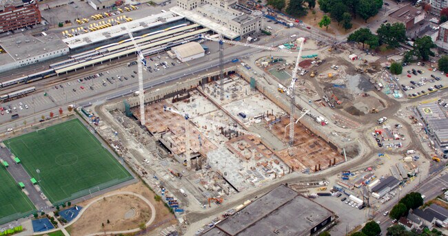 Plus de détails pour 1002 Station St, Vancouver, BC - Commerce de détail à louer