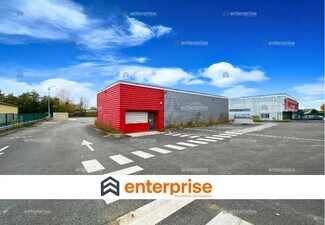 Plus de détails pour Local d'activités à louer