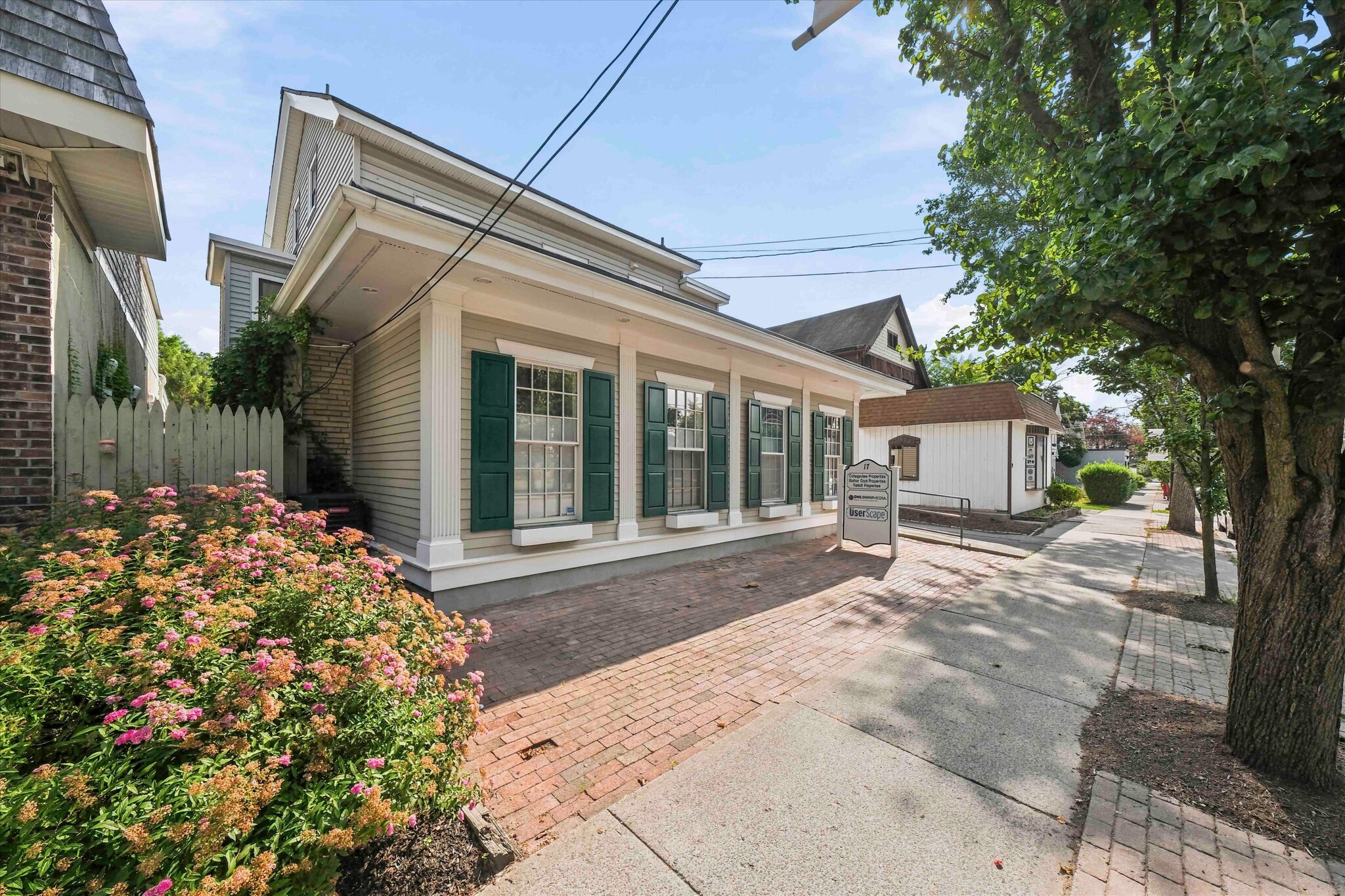 17 Collegeview Ave, Poughkeepsie, NY for lease Building Photo- Image 1 of 44
