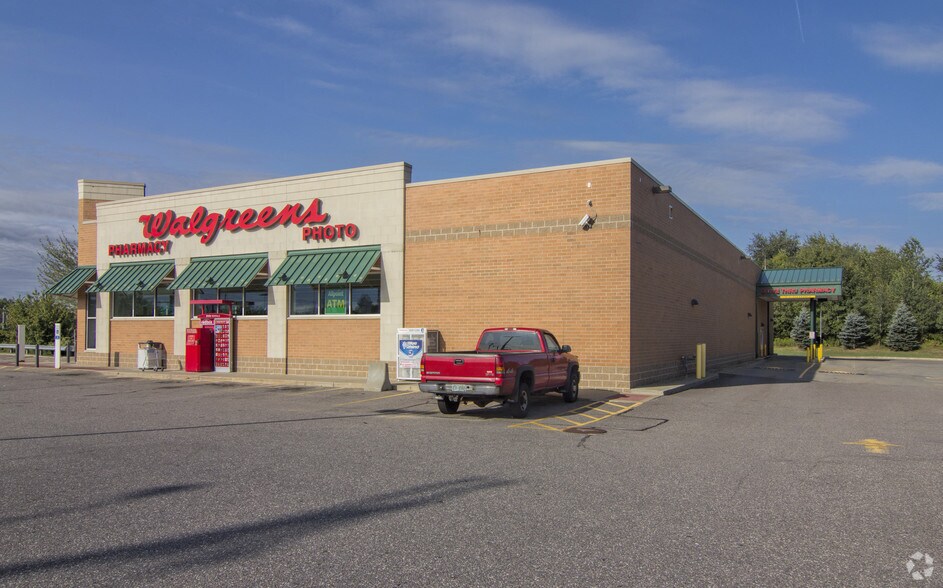 4 Sanborn Rd, Tilton, NH à vendre - Photo du bâtiment - Image 2 de 2