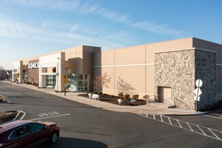 Plus de détails pour 49 S Frontage Rd, Centerville, UT - Commerce de détail à louer
