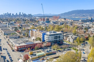 1680 Adanac St, Vancouver, BC - Aérien  Vue de la carte