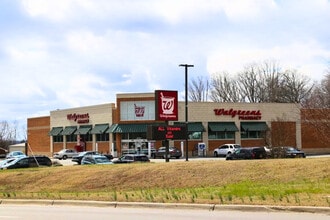 3220 Halifax Rd, South Boston, VA à louer Photo du bâtiment- Image 2 de 2