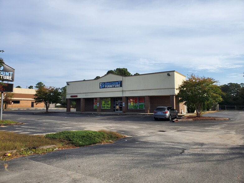 6216 Yadkin Rd, Fayetteville, NC for sale - Building Photo - Image 1 of 1