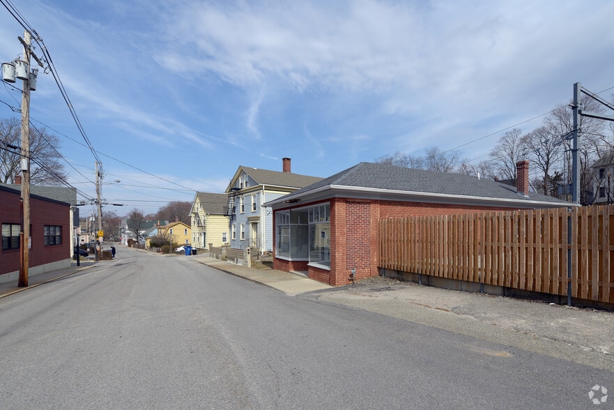 142 Duke St, East Greenwich, RI for sale - Building Photo - Image 3 of 3