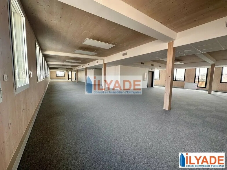 10 Place Bougainville, Marseille à louer - Photo intérieure - Image 2 de 7