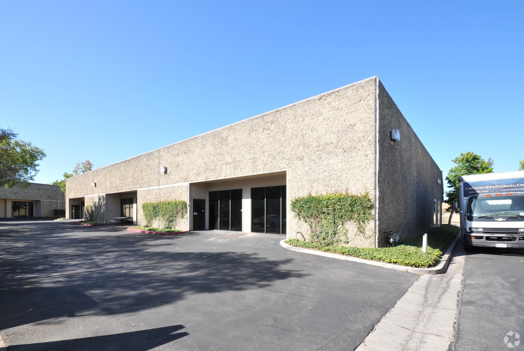 151 Kalmus Dr, Costa Mesa, CA for lease Primary Photo- Image 1 of 40