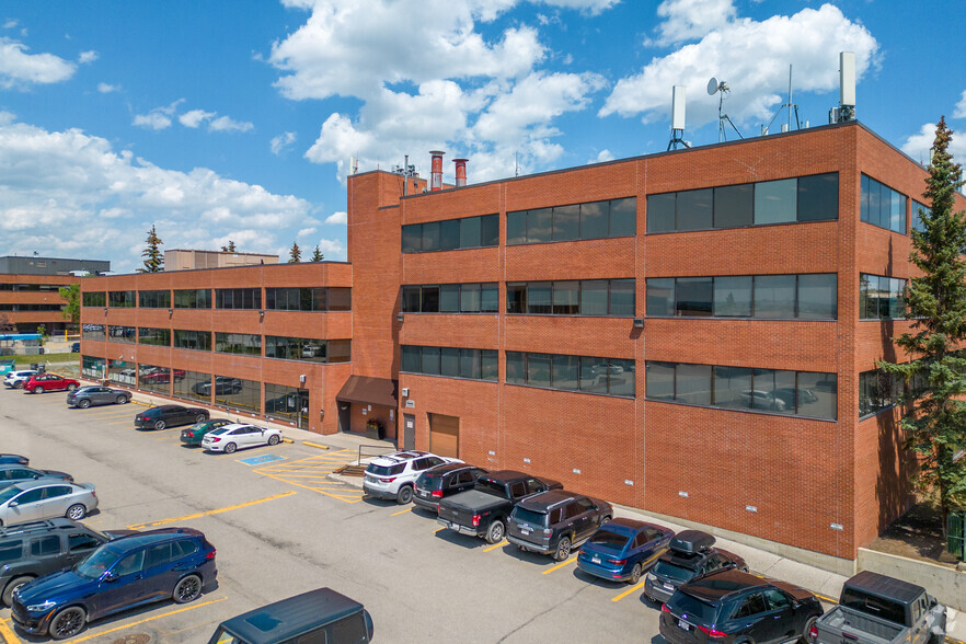 3115 12th St NE, Calgary, AB for lease - Building Photo - Image 2 of 6