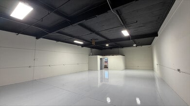 2372 N Glassell St, Orange, CA for lease Interior Photo- Image 1 of 4