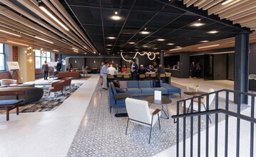 27-01 Queens Plz N, Long Island City, NY for lease Building Photo- Image 1 of 4