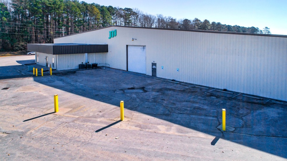 2300 Firestone Pky NE, Wilson, NC for lease - Building Photo - Image 2 of 13